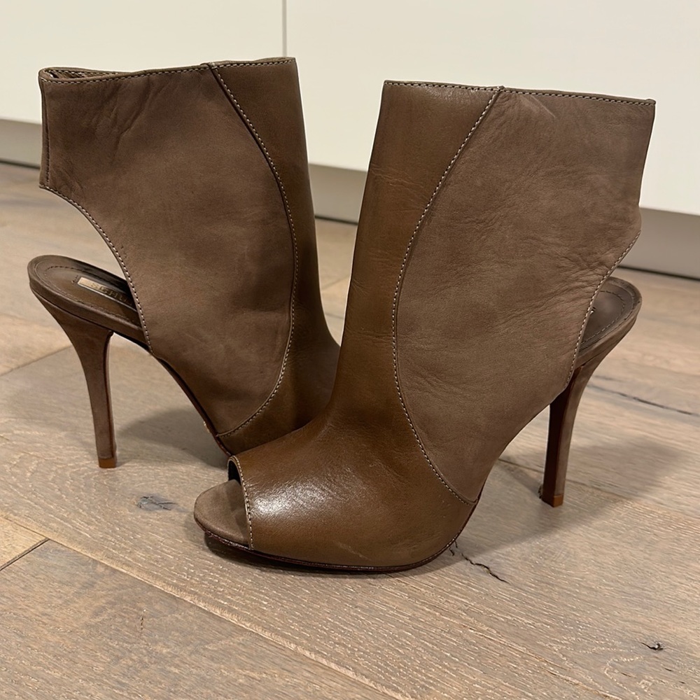 Schutz Suede Leather Pumps, size 7.5